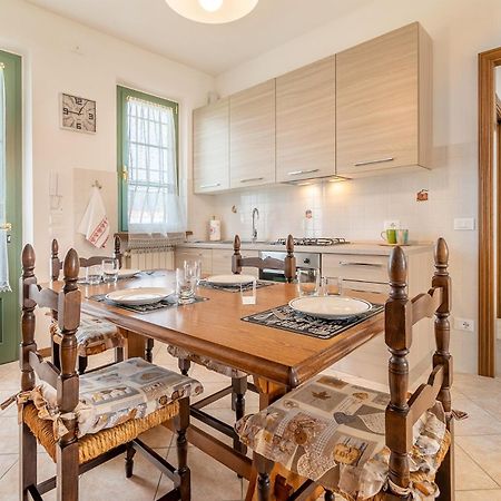 Casa Vacanze Dalla Ci Capezzano Pianore Esterno foto