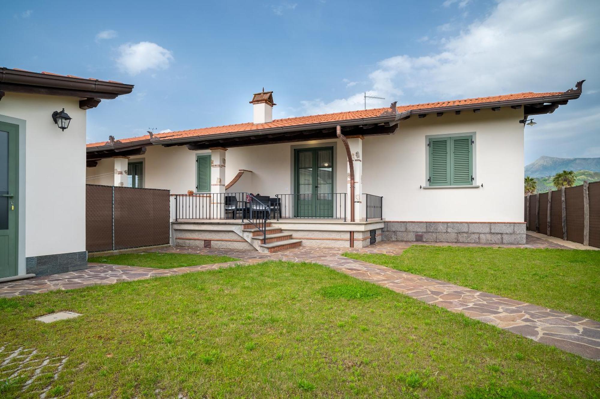 Casa Vacanze Dalla Ci Capezzano Pianore Esterno foto